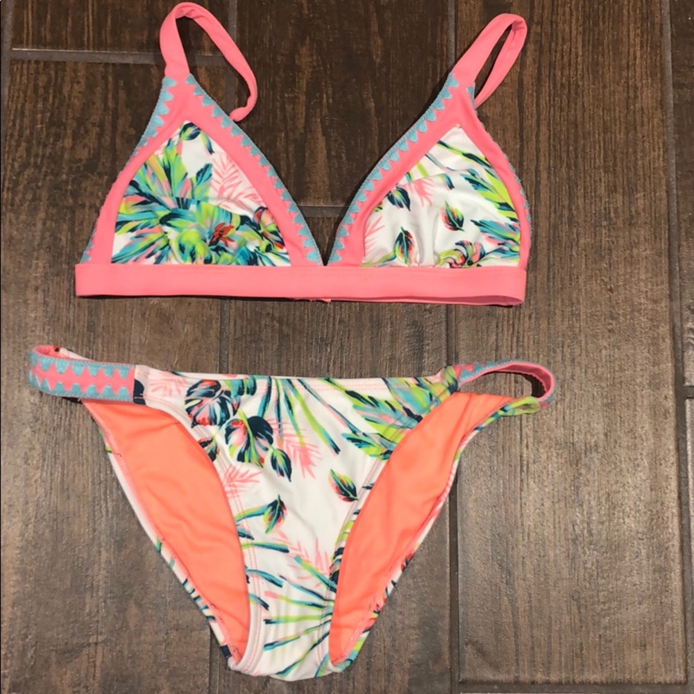 floral bikini